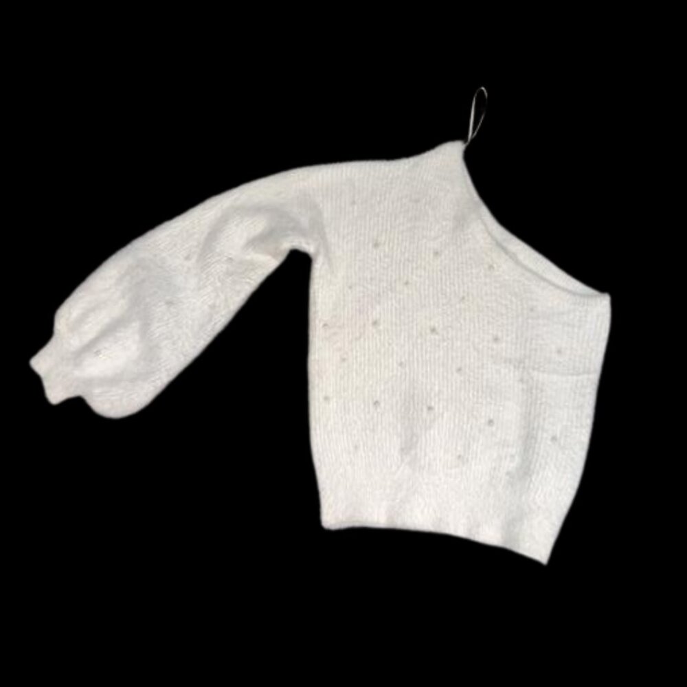 Forever 21 One-Shoulder White Fuzzy Sweater with Pearl Embellishments – Size XL
